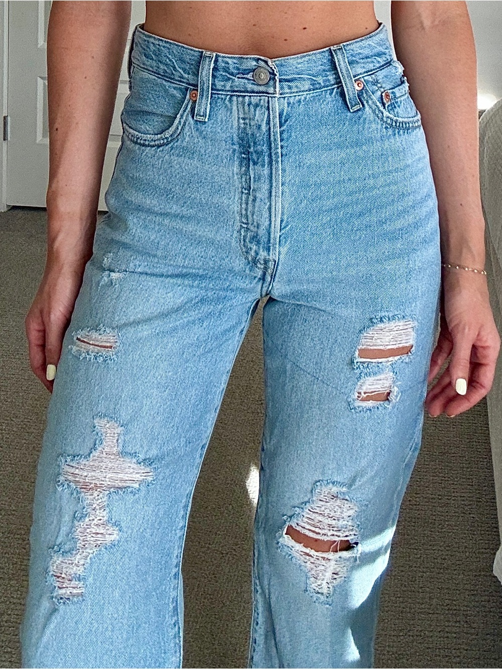 Levi’s Ribcage Light Wash Distressed Straight Jeans - Light Blue - Picture 5 of 9